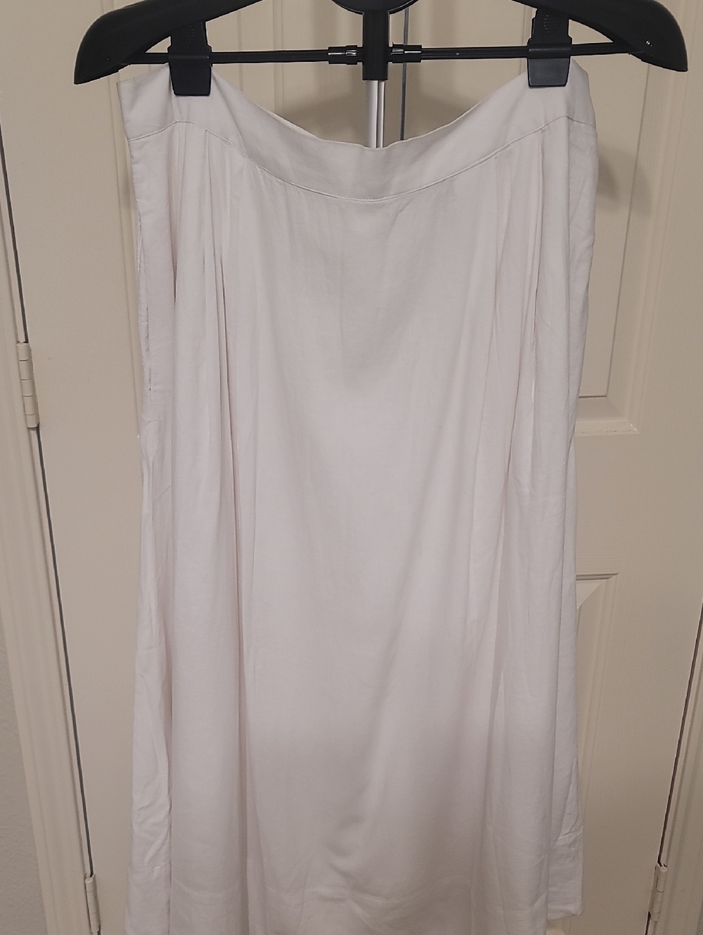 Banana Republic White Skirt